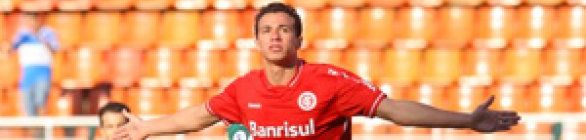 Palmeiras tenta, mas Damião decide: Inter goleia Palmeiras no Pacaembu