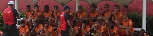 Com conversa longa, Benazzi prepara o Vitória para enfrentar o ABC