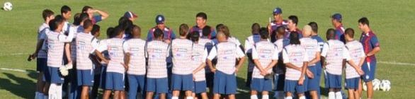 Em treino fechado, Joel mantém escalação do Bahia