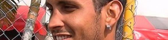 Novo camisa 1, Douglas admite surpresa, mas quer agarrar a chance