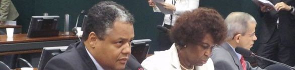 Projeto que padroniza programas federais de assistência social é aprovado em com