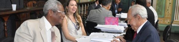 Edvaldo Brito quer mudança no regimento para dificultar queda de sessões