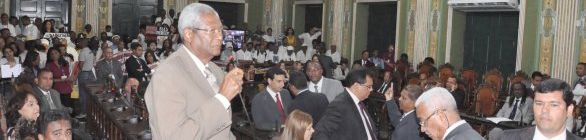 Edvaldo Brito tem 26 emendas aprovadas nos dois projetos da Reforma Tributária  