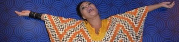 EXPLOSÃO DE CORES NO CAMAROTE MARTA GÓES COM CENOGRAFIA ASSINADA POR ALMIR JR 