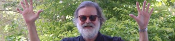 Amigos e familiares se despedem do crítico de cinema André Setaro