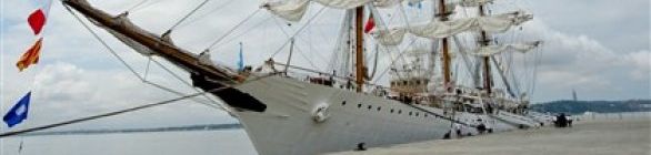 Navio Escola Fragata ARA “Libertad” visita Salvador