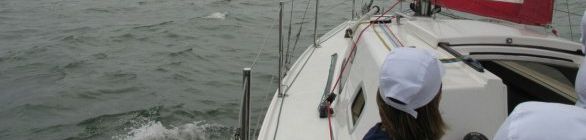 Mau tempo adia chegada das embarcações de regata internacional à Baía