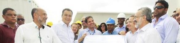 Governador inaugura esgotamento sanitário de Camaçari