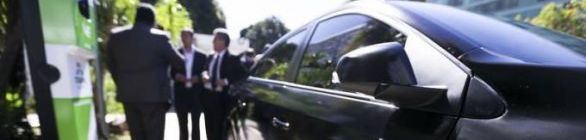 Governo recebe primeiro carro elétrico para uso como veículo oficial