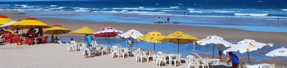 Barracas de Ipitanga se preparam para Reveillon