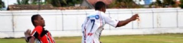 Bahia de Feira vacila na estreia