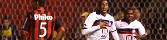 Em boa fase, Marcone completa 200 jogos com a camisa do Bahia