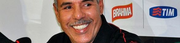 'Tenho uma história grande. De sucesso e de derrota', diz Cerezo