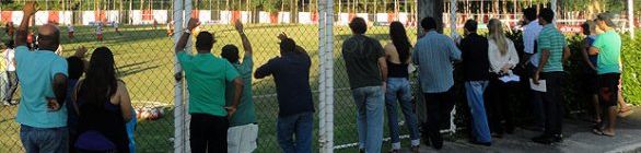 Vitória fecha as portas da Leão e Cerezo comanda treino secreto 