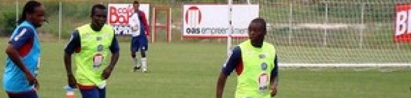 Na véspera do jogo, Bahia treina e Jones é surpresa entre os titulares
