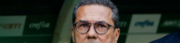 Luxemburgo mostra quadros em casa, sugere que hotéis virem hospitais 
