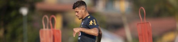 Tite indica provável escalação da Seleção com Bruno Guimarães para estreia