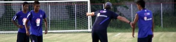 Bahia treina com portões fechados na véspera de clássico pelo Baiano