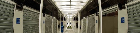 Comércio ganha camelódromo com 34 boxes para ambulantes