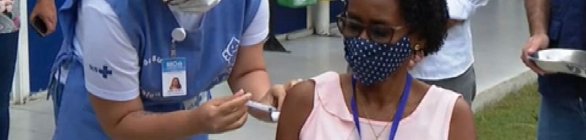 Prefeitura inicia vacinação de trabalhadores da Educação nesta quarta