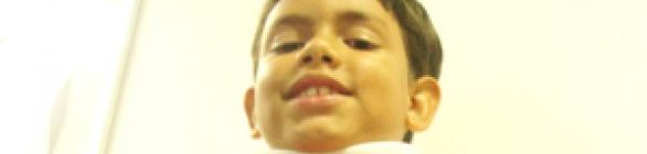 Pequeno Voador sofre acidente de kart e precisa de ajuda para voltar a correr 