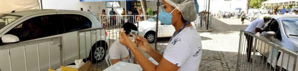 Aplicação da 2ª dose da CoronaVac prossegue em Salvador