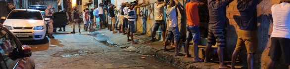 Sedur dispersa aglomeração com mais de 300 pessoas em bar na Boa Viagem