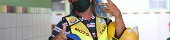 Cestas básicas a mototaxistas começaram a ser entregues