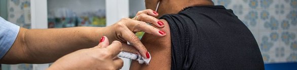 Unidades de referências vão ofertar da vacina contra a gripe em Salvador
