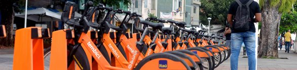 1° Bike Thru Solidário arrecada doações para crianças e adolescentes