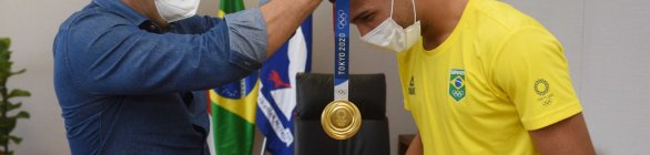 Medalhista Olímpico Baiano  visita Prefeito