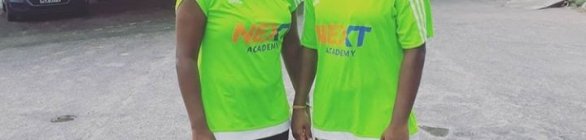 Gêmeas do futebol criam vaquinha para custear viagem 