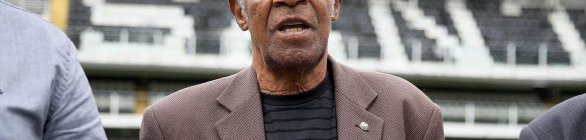 Morre Dorval, um dos maiores ídolos da história do Santos  