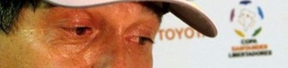 Muricy diz ter sido 'castigado' por Juan Aurich x The Strongest