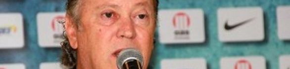 Falcão culpa desfalques por oscilação do Bahia no estadual