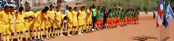 Garotada brilha na abertura da Copa de futebol sub-18 do Nordeste de Amaralina 