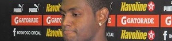 Jobson é multado por indisciplina e reintegração ainda vai ser definida