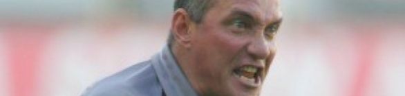 Evandro Leitão confirma interesse do Vitória pelo técnico PC Gusmão