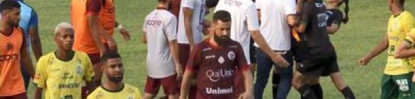 Justiça Desportiva do ES suspende Soriano por agressão a bandeirinha