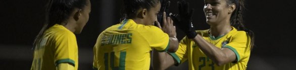 Seleção feminina supera a Hungria em jogo preparatório para a Copa América 2022