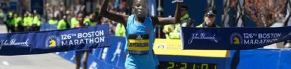 Queniana Jepchirchir vence Maratona de Boston com chegada emocionante