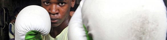 Aulas de boxe apresentam esporte e inclusão social em bairros de Salvador 