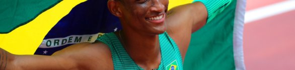 Alison dos Santos é campeão mundial dos 400m com barreiras