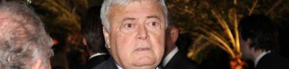 Ricardo Teixeira vendeu a seleção até 2018