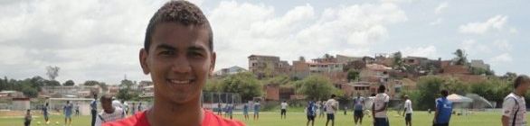 Gols na caderneta: Lourival brilha na base do Bahia e sonha em ser ídolo