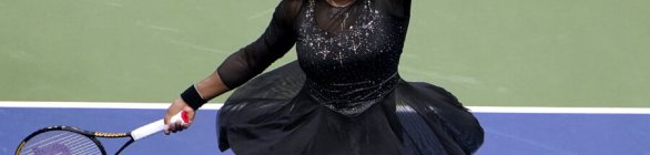 Serena Williams vence em sua estreia no US Open e adia despedida