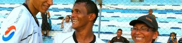 Com salários atrasados, atletas do Rio Negro-AM recebem vaquinha