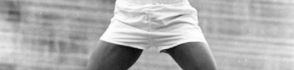 Jogadores do Santos prestam homenagens a Pelé na Vila: 'O maior de todos'