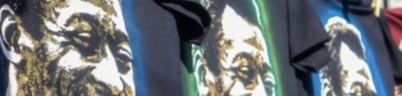 Torcedores rivais vão a velório de Pelé: 'Transcende o futebol'