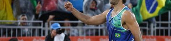 Vôlei de Praia: campeão olímpico Bruno Schmidt anuncia aposentadoria